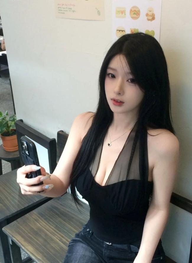 郑州金水区狐狸眼女孩的都市生活印象