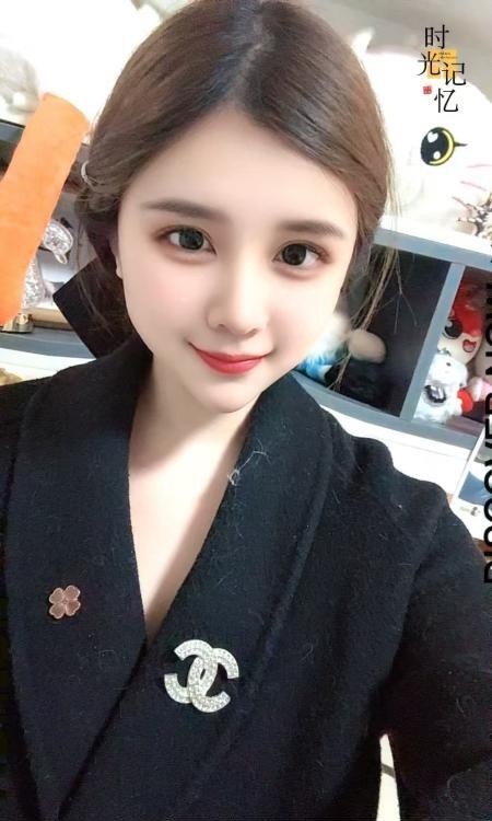南京马群27岁白肤大香香老师侧面写真